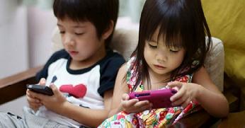 Tips & Trik Mengunduh Aplikasi Anak Di Smartphone Agar Tak Kecanduan