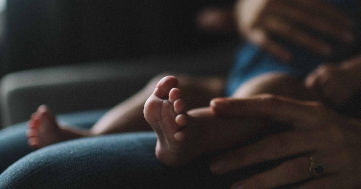 moms yang khawatir dengan anak akan dikenakan fidyah atau qadha