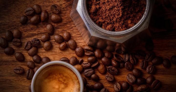 Scrub Kopi Untuk Mengecilkan Pori-Pori Hidung