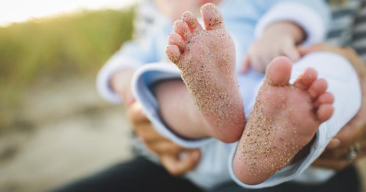 Kenalkan Bayi Dengan Dunia Luar Sesekali, Moms