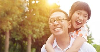 Inilah Pentingnya Kedekatan Emosional Ayah Dan Anak Perempuannya