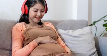 Manfaat Bagi Ibu Hamil Dan Bayi Mendengarkan Musik Klasik