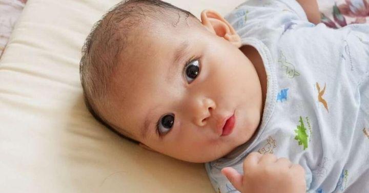 bahasa isyarat bayi