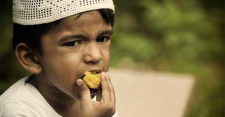mengajarkan anak puasa